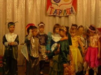 На театральных подмостках. 9 февраля 2013 года
