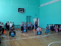 Соревнуясь рядом с папой, я готовлюсь стать солдатом. Февраль 2015 года