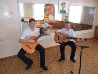 Слава защитникам нашим