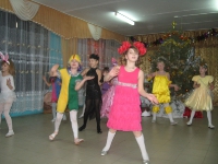 Новогодний утренник в детском клубе «Гайдаровец». Декабрь 2012 года