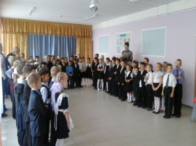 Линейка, посвященная началу учебного года в клубе «Мы рады встрече с вами»