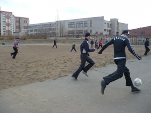 В футбол играют настоящие мужчины!