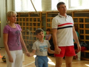 Папа,  мама и я - спортивная семья