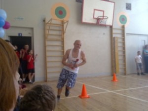 Папа,  мама и я - спортивная семья
