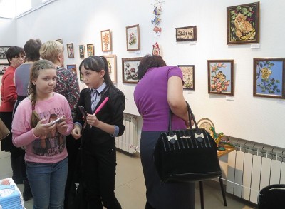 И в десять лет, и в семь, и в пять  все дети любят рисовать