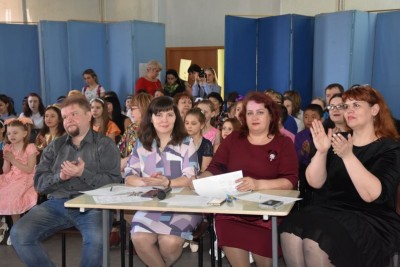 И льётся песня...