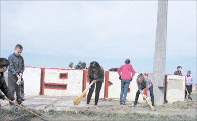 Школьники пошли в атаку на мусорные залежи